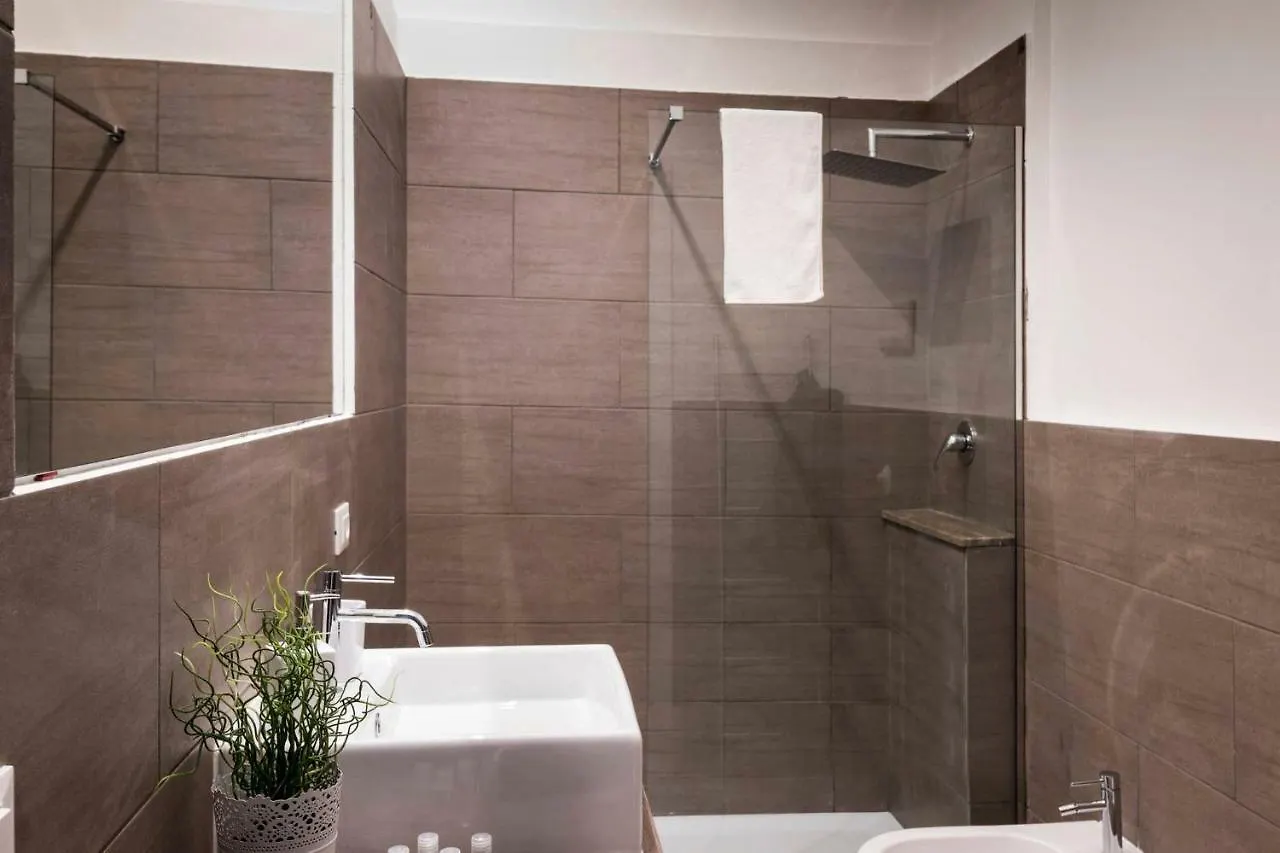 Real Umberto I° Suite - Kalsa Palermo Lodge